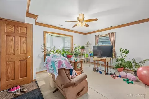 Living - 122 S Edison Ave, Elgin, IL 60123 photo 2 of 2