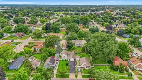 View/Area - 122 S Edison Ave, Elgin, IL 60123 photo 5 of 11