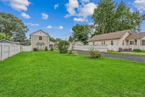 Exterior - 122 S Edison Ave, Elgin, IL 60123 photo 7 of 7