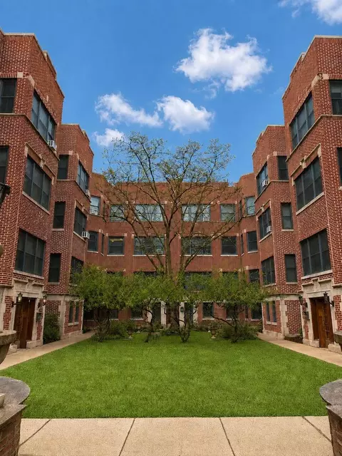 5551 S Kimbark Ave #17, Chicago, IL 60637