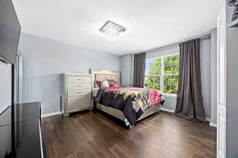 Bedroom - 2297 Deerpath Rd, Bolingbrook, IL 60490 photo 2 of 3