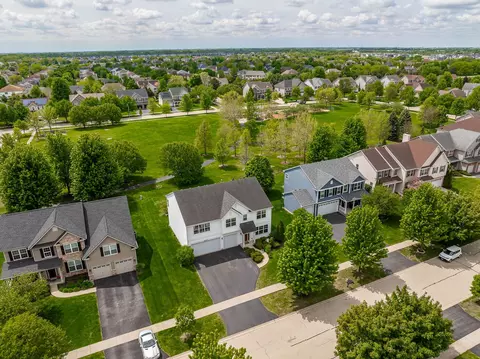 View/Area - 2297 Deerpath Rd, Bolingbrook, IL 60490 photo 4 of 6