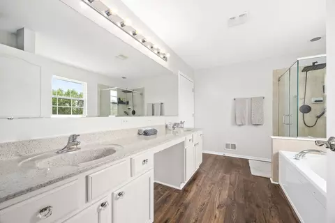 Bath - 2297 Deerpath Rd, Bolingbrook, IL 60490 photo 1 of 3
