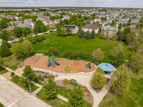 View/Area - 2297 Deerpath Rd, Bolingbrook, IL 60490 photo 6 of 6