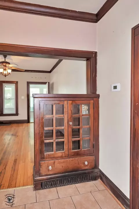 Entry Way - 850 E Bourbonnais St, Kankakee, IL 60901 photo 1 of 1