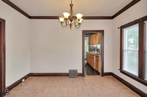 Dining - 850 E Bourbonnais St, Kankakee, IL 60901 photo 2 of 2