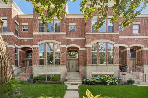 6619 W 64th Pl, Chicago, IL 60638