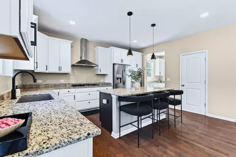 Kitchen - 4342 Rudyard Kipling Rd, Elgin, IL 60124 photo 2 of 3