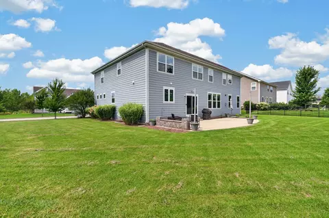 Exterior - 4342 Rudyard Kipling Rd, Elgin, IL 60124 photo 4 of 4