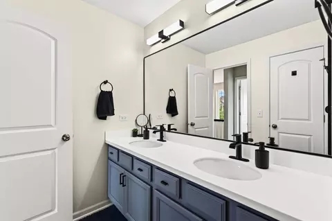 Bath - 4342 Rudyard Kipling Rd, Elgin, IL 60124 photo 6 of 6