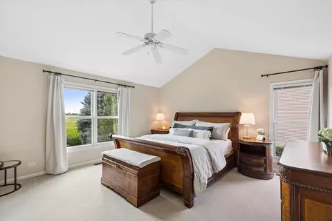 Bedroom - 1250 Tunbridge Trl, Algonquin, IL 60102 photo 1 of 4