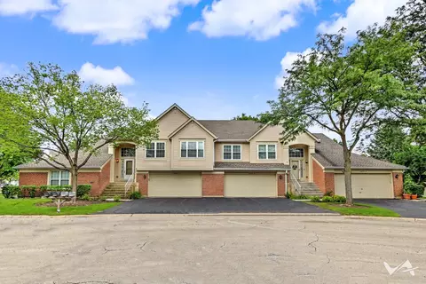 Exterior - 1620 Columbia Cir #2, Bartlett, IL 60103 photo 2 of 2