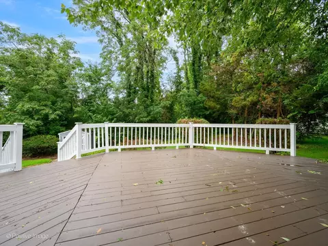 Exterior - 5 Norris Dr, Burr Ridge, IL 60527 photo 4 of 5