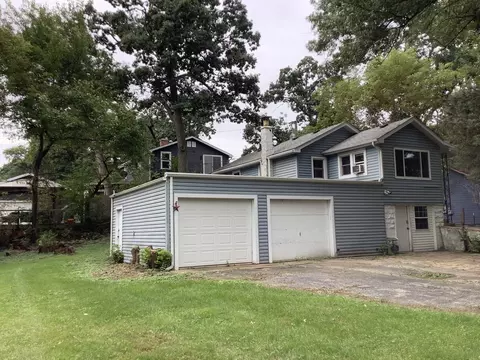 Exterior - 28575 W Valley Rd, Ingleside, IL 60041 photo 2 of 5