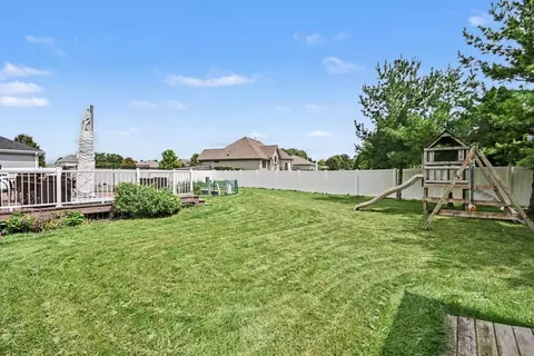 Exterior - 487 Locust Ln, Peotone, IL 60468 photo 5 of 8
