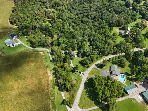 View/Area - 14264 Mustang Rd, Marion, IL 62959 photo 2 of 8