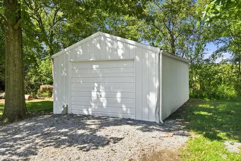 Exterior - 14264 Mustang Rd, Marion, IL 62959 photo 9 of 9