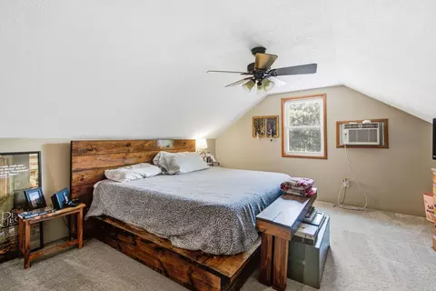 Bedroom - 14264 Mustang Rd, Marion, IL 62959 photo 1 of 2