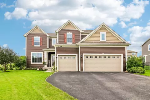 1139 River Birch Blvd, Crystal Lake, IL 60012