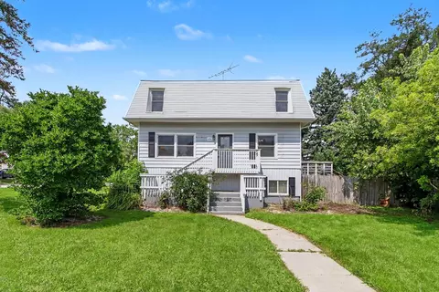 426 Redwing Dr, Round Lake Beach, IL 60073