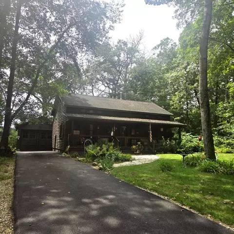 294 Lake Thunderbird Dr, Putnam, IL 61560