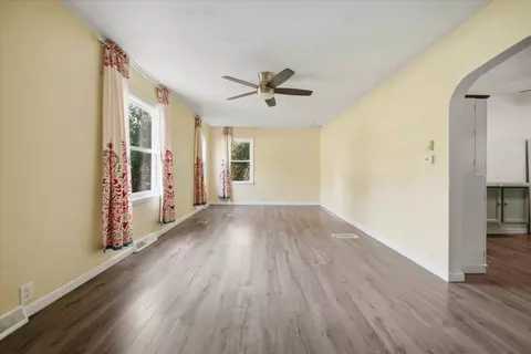 Living - 10464 Two Mile Rd, Thomson, IL 61285 photo 2 of 3