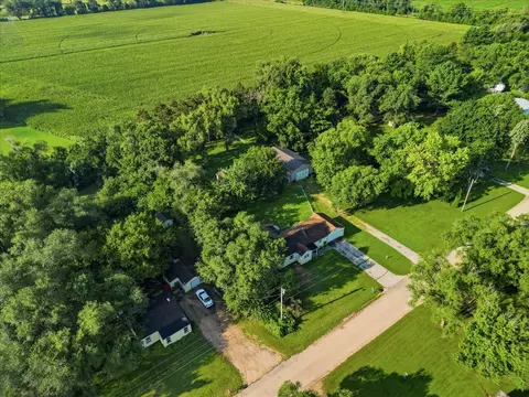 View/Area - 10464 Two Mile Rd, Thomson, IL 61285 photo 3 of 4