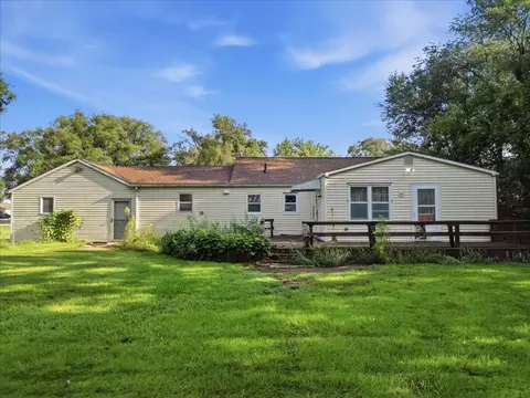 Exterior - 10464 Two Mile Rd, Thomson, IL 61285 photo 4 of 6