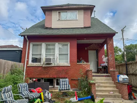 4028 W Wilcox St, Chicago, IL 60624
