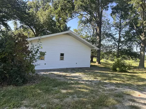 Other - 380 Golf Course Rd, Eldorado, IL 62930 photo 1 of 3