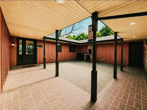 Exterior - 210 S Small Ave, Kankakee, IL 60901 photo 2 of 7