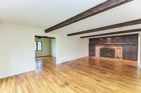 Living - 210 S Small Ave, Kankakee, IL 60901 photo 3 of 8