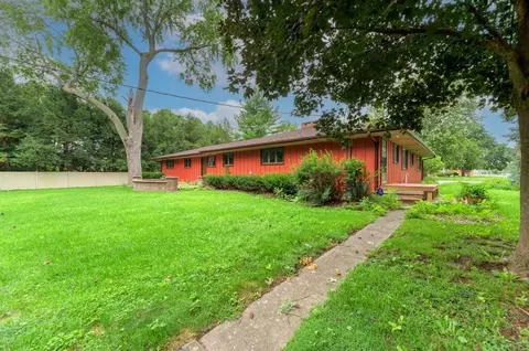 Exterior - 210 S Small Ave, Kankakee, IL 60901 photo 5 of 7