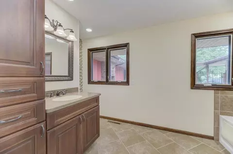 Bath - 210 S Small Ave, Kankakee, IL 60901 photo 1 of 4