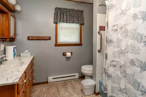 Bath - 701 N 29th St, Herrin, IL 62948 photo 1 of 2
