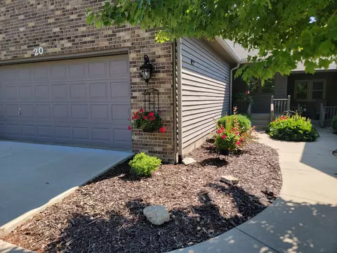 Exterior - 1509 Fort Jesse Rd #20, Normal, IL 61761 photo 3 of 17