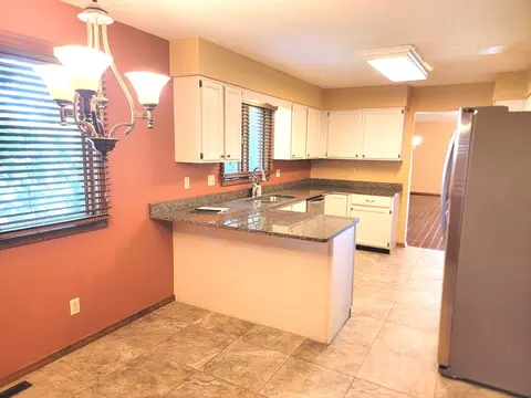 Kitchen - 1509 Fort Jesse Rd #20, Normal, IL 61761 photo 3 of 5