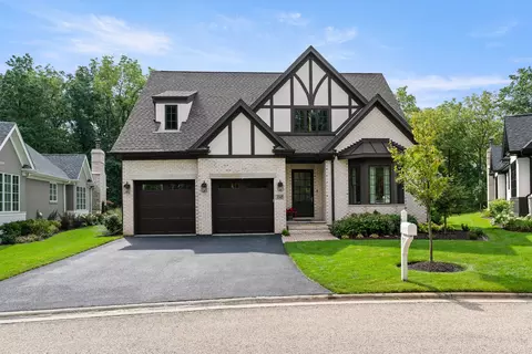 1945 Amberley Ct, Lake Forest, IL 60045