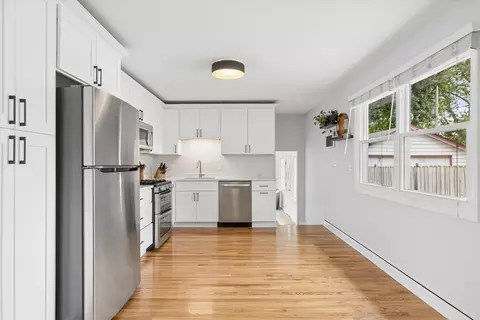 Kitchen - 3600 Pheasant Dr, Rolling Meadows, IL 60008 photo 2 of 2