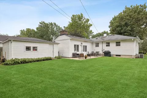 Exterior - 3600 Pheasant Dr, Rolling Meadows, IL 60008 photo 4 of 4