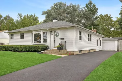 Exterior - 3600 Pheasant Dr, Rolling Meadows, IL 60008 photo 2 of 4