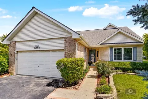 Exterior - 20952 W Olive St, Plainfield, IL 60544 photo 2 of 7