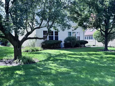 Exterior - 20952 W Olive St, Plainfield, IL 60544 photo 7 of 7