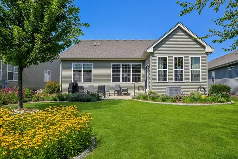 Exterior - 2612 Drexel Dr, Naperville, IL 60564 photo 6 of 10