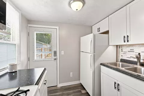 Kitchen - 2335 33rd St, Moline, IL 61265 photo 1 of 3