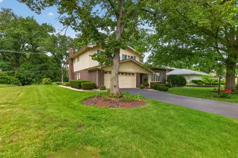 13030 S Cypress Ln, Palos Heights, IL 60463