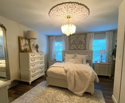Bedroom - 110 Swanson St, Ottawa, IL 61350 photo 4 of 9
