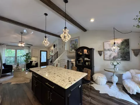 Kitchen - 110 Swanson St, Ottawa, IL 61350 photo 3 of 10