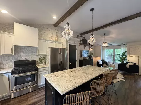 Kitchen - 110 Swanson St, Ottawa, IL 61350 photo 6 of 10