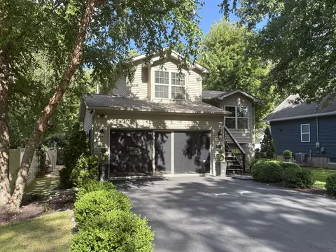 Exterior - 110 Swanson St, Ottawa, IL 61350 photo 16 of 17